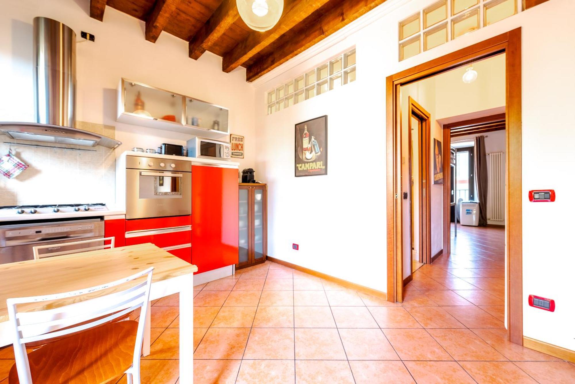 Guest Planet - Rosso Milano Apartment - Navigli Area Eksteriør bilde
