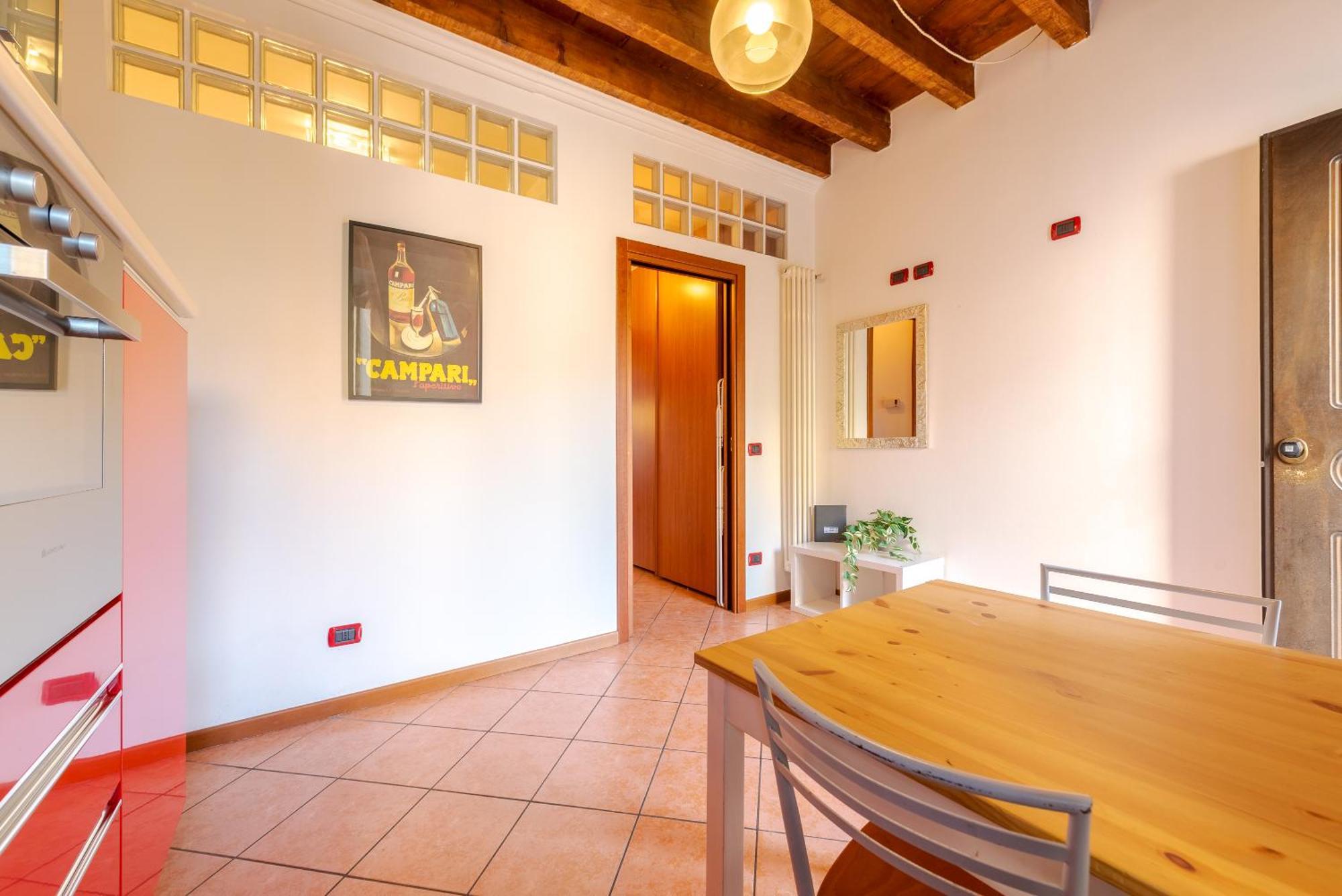 Guest Planet - Rosso Milano Apartment - Navigli Area Eksteriør bilde